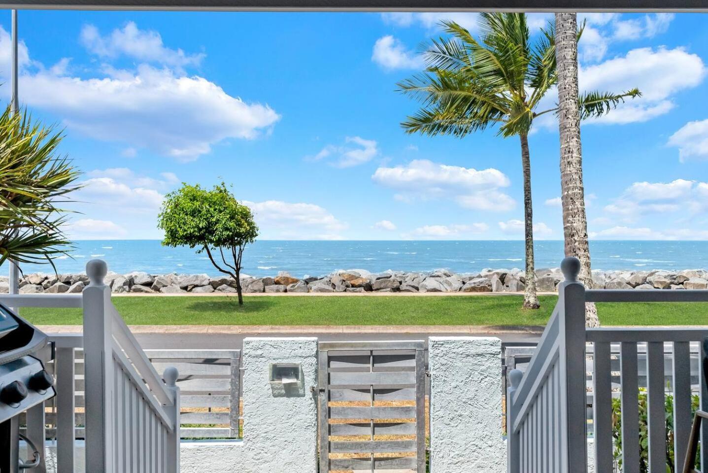 Ocean's Edge - Stunning Beachfront Serenity