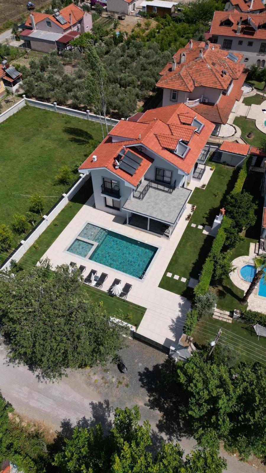 Villa's Tomris view 3
