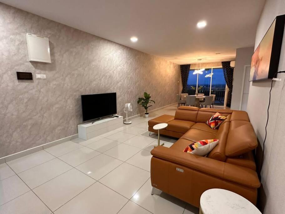 KSL Casual Style Family House