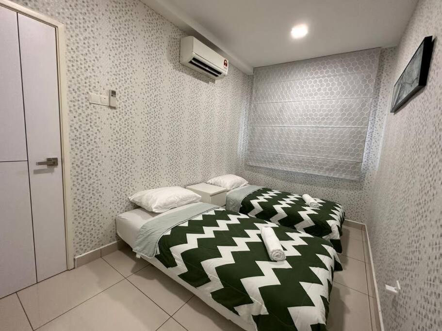 KSL Casual Style Family House