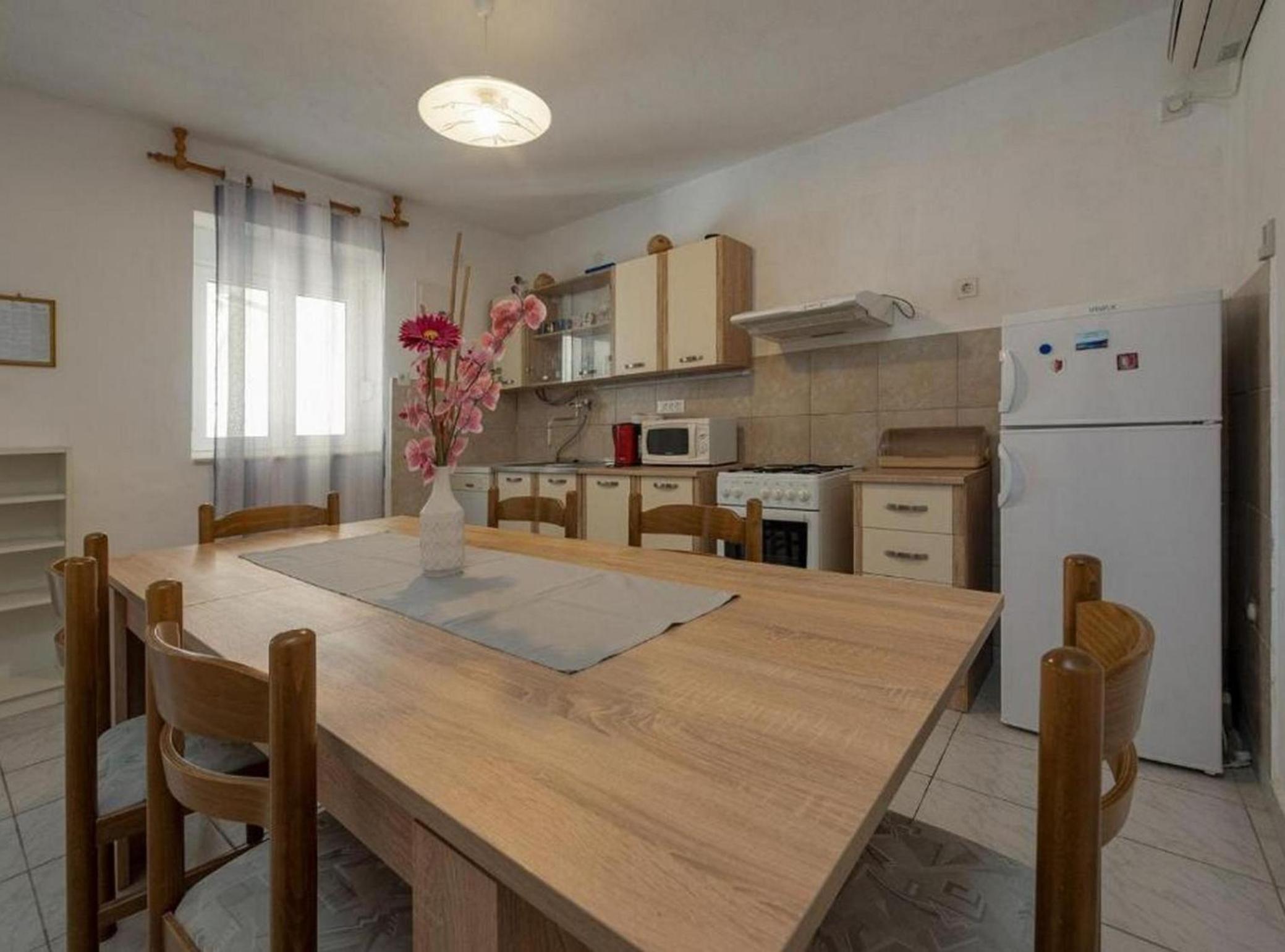 Beachfront Holiday Home with Hot Tub, Terrace, and Sea Views in Vinišće