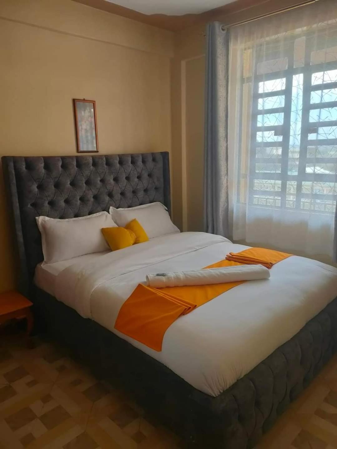 Cozy 2 bedroom view 3