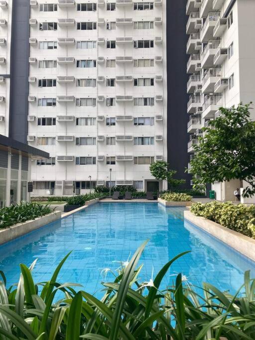Luxe 3BR unit in the heart of BGC Taguig view 2