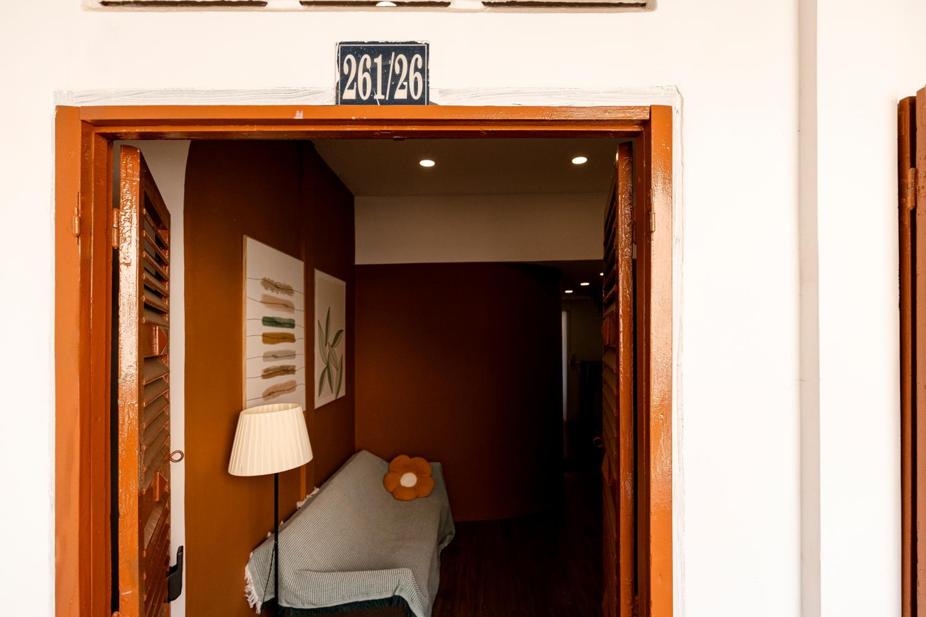 hotel room