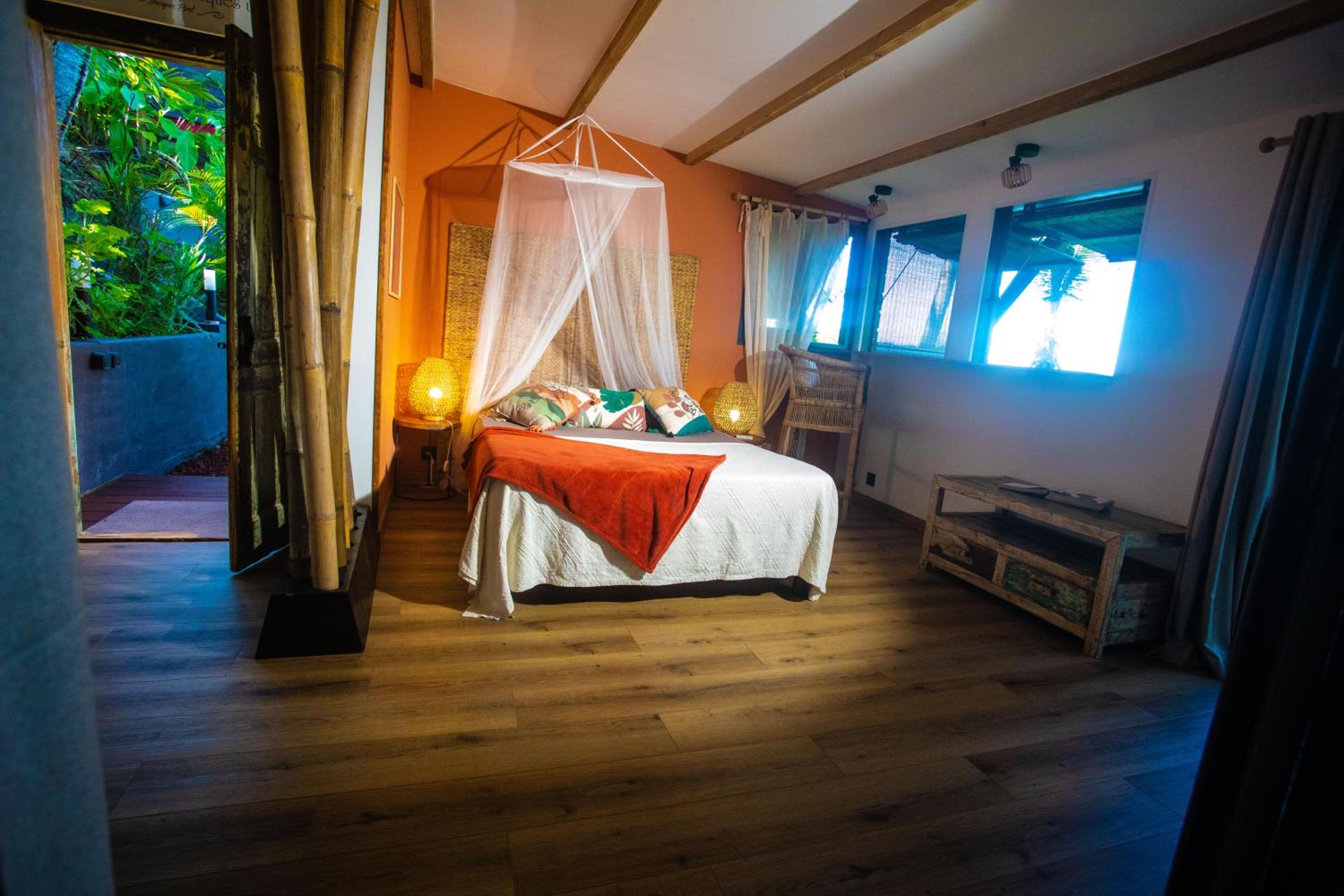 OHANA Jungle Lodges