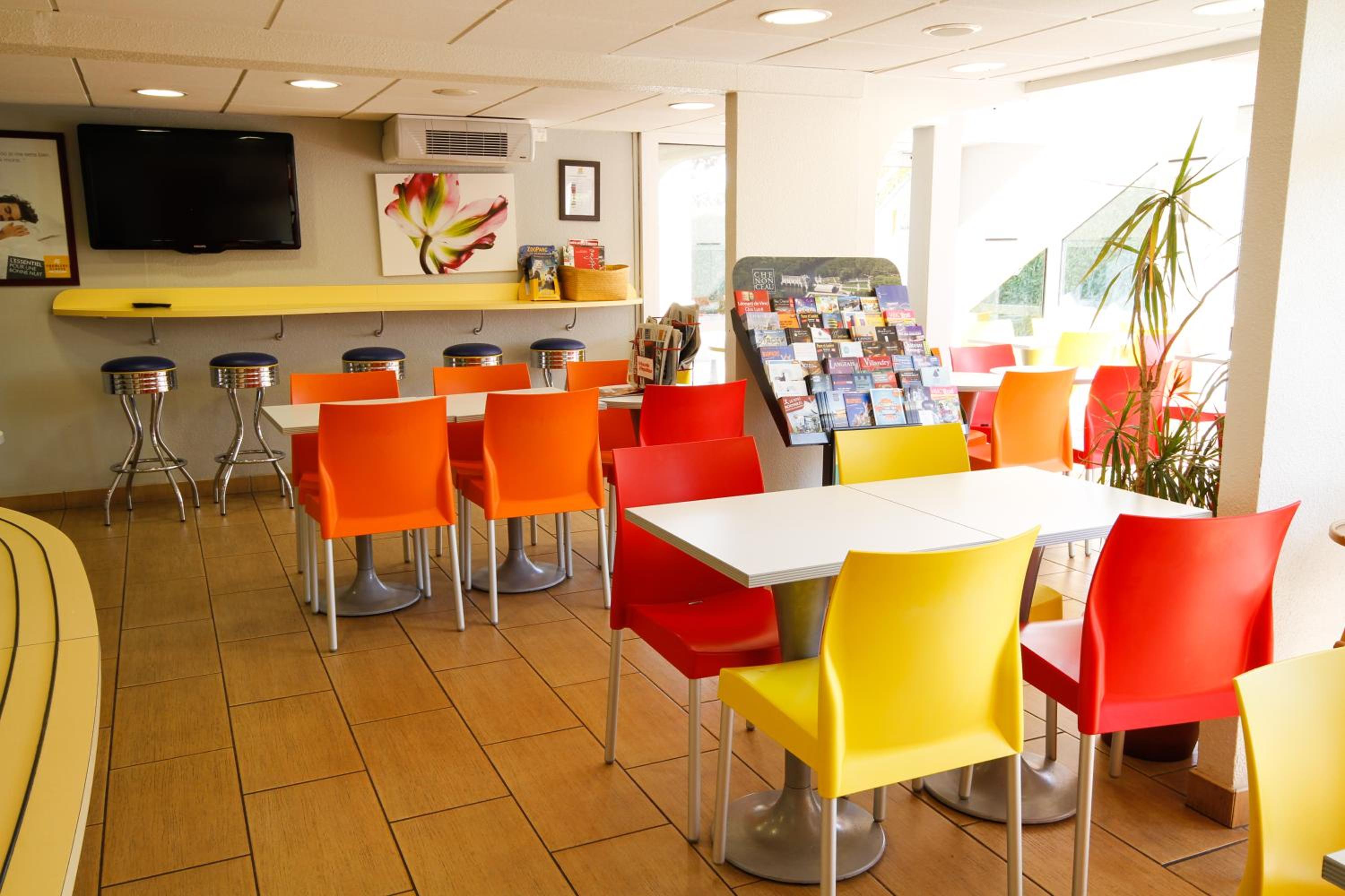 Chambray-les-Tours Vacations - Premiere Classe Tours Sud - Chambray Les Tours - Property Image 1