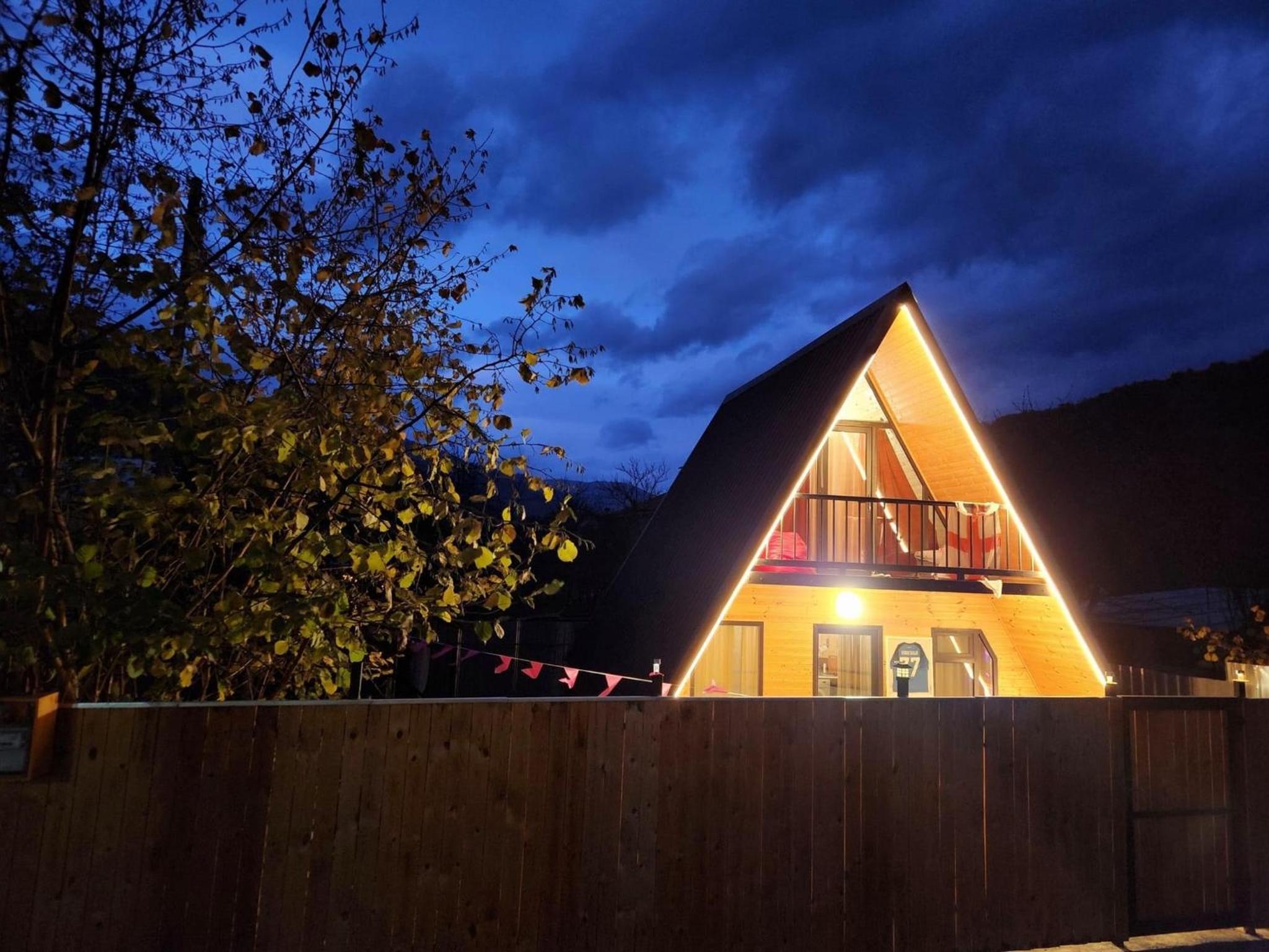 Mountain Cottage - Ananuri