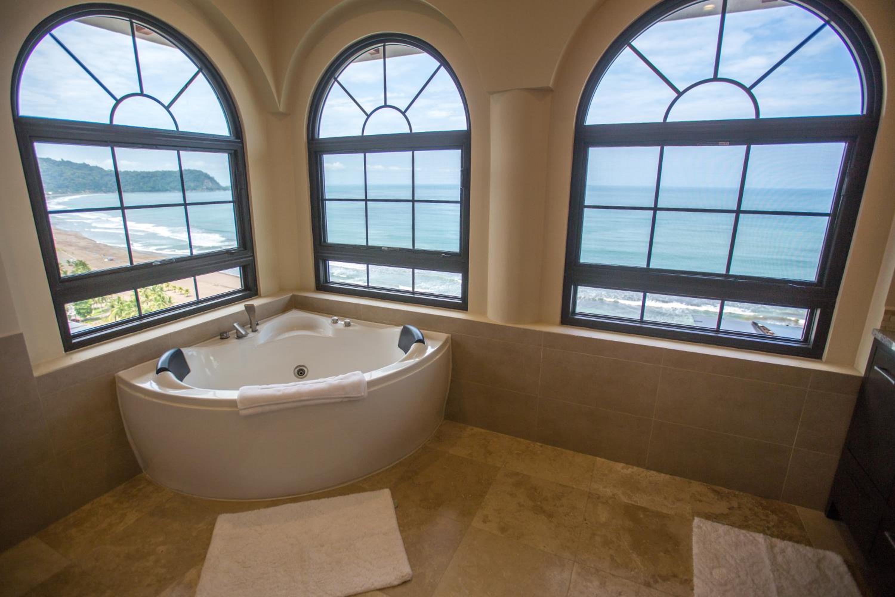 Spectacular 3 bedroom Penthouse at Crocs Resort Casino view 2