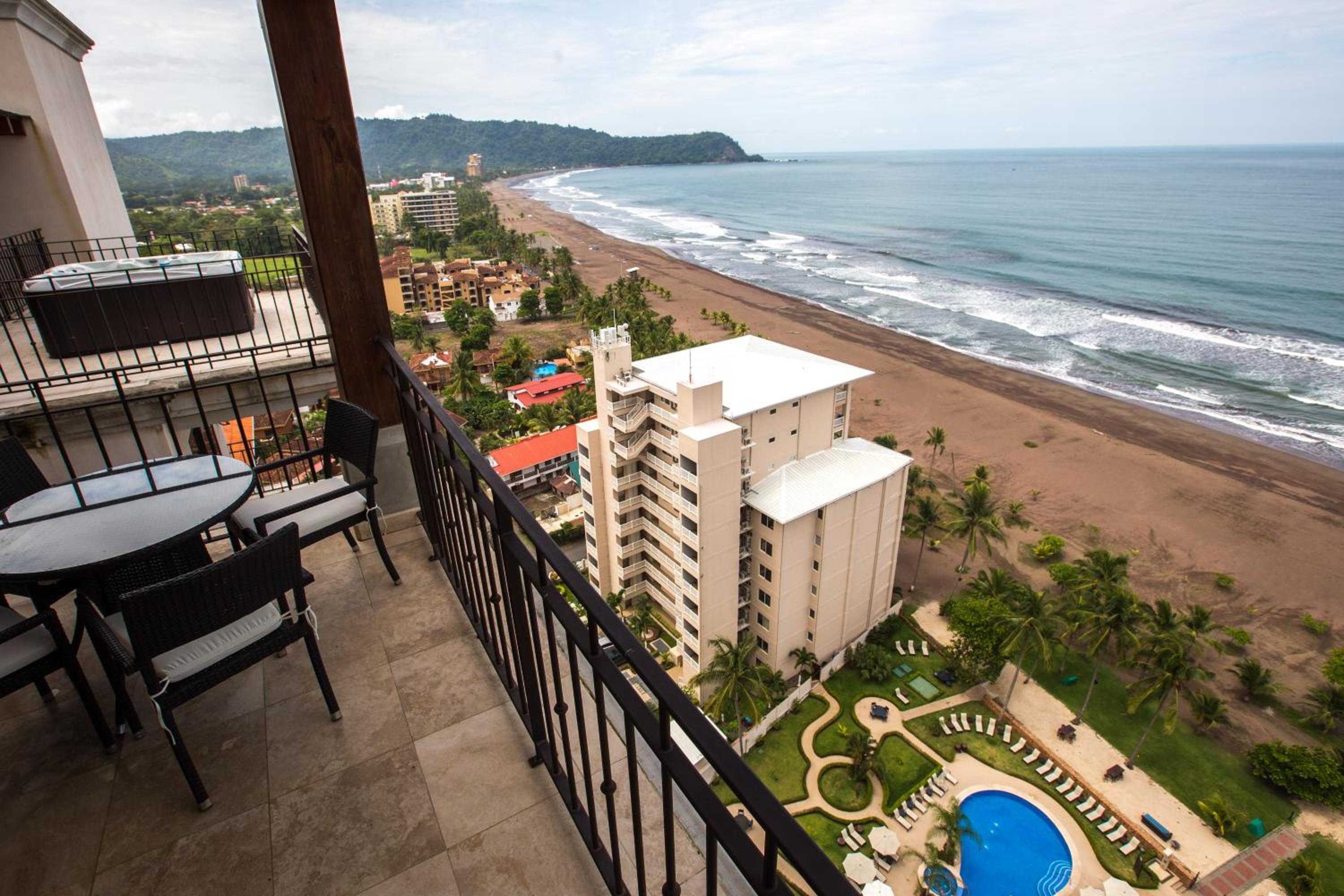Spectacular 3 bedroom Penthouse at Crocs Resort Casino view 3