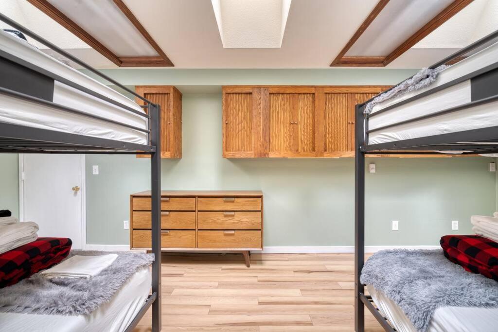 Sandy Riverfront Mt Hood Cabin! 9 Queen Beds! view 4