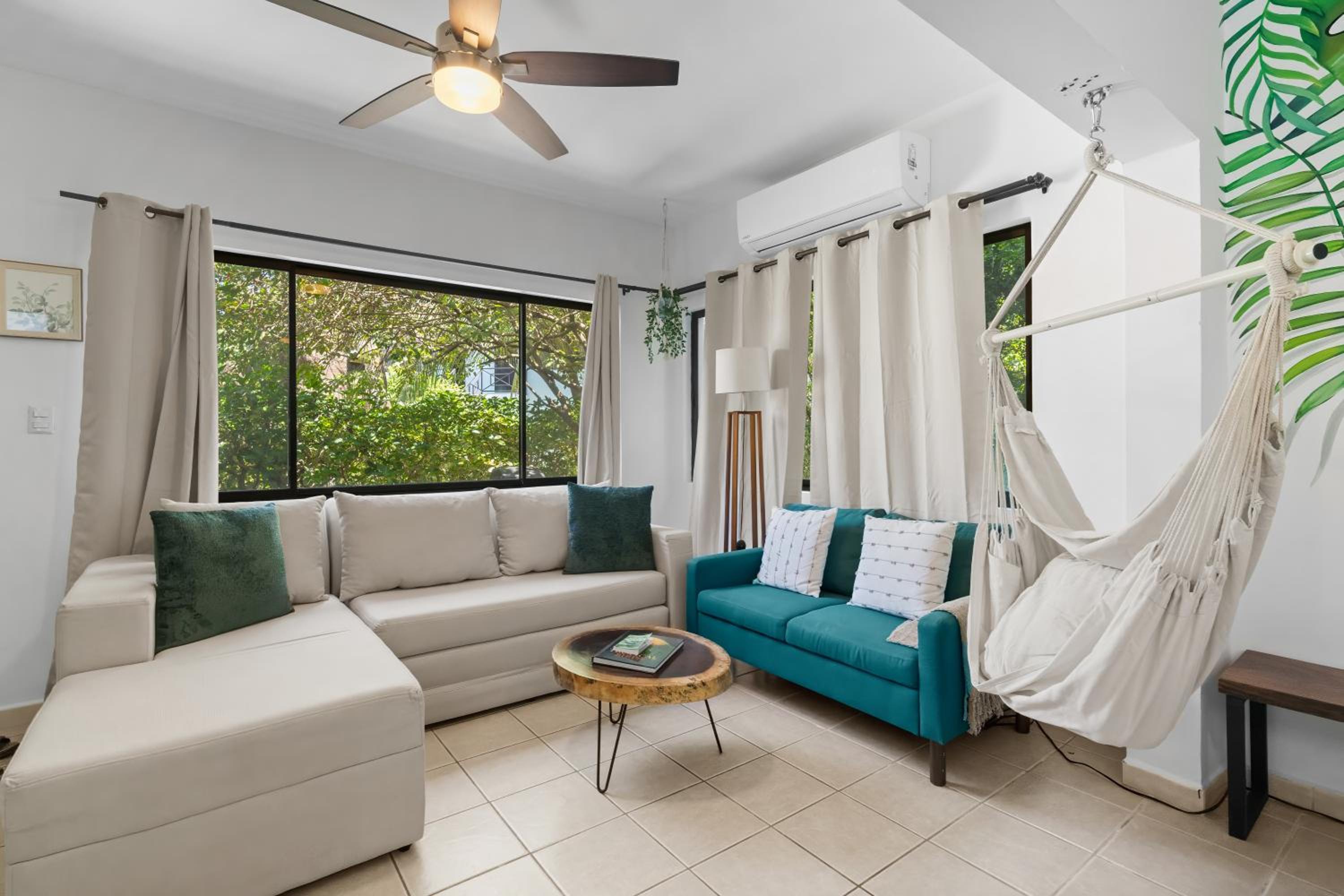 Casa Verde 2b2b Completely Renovated Ground Unit