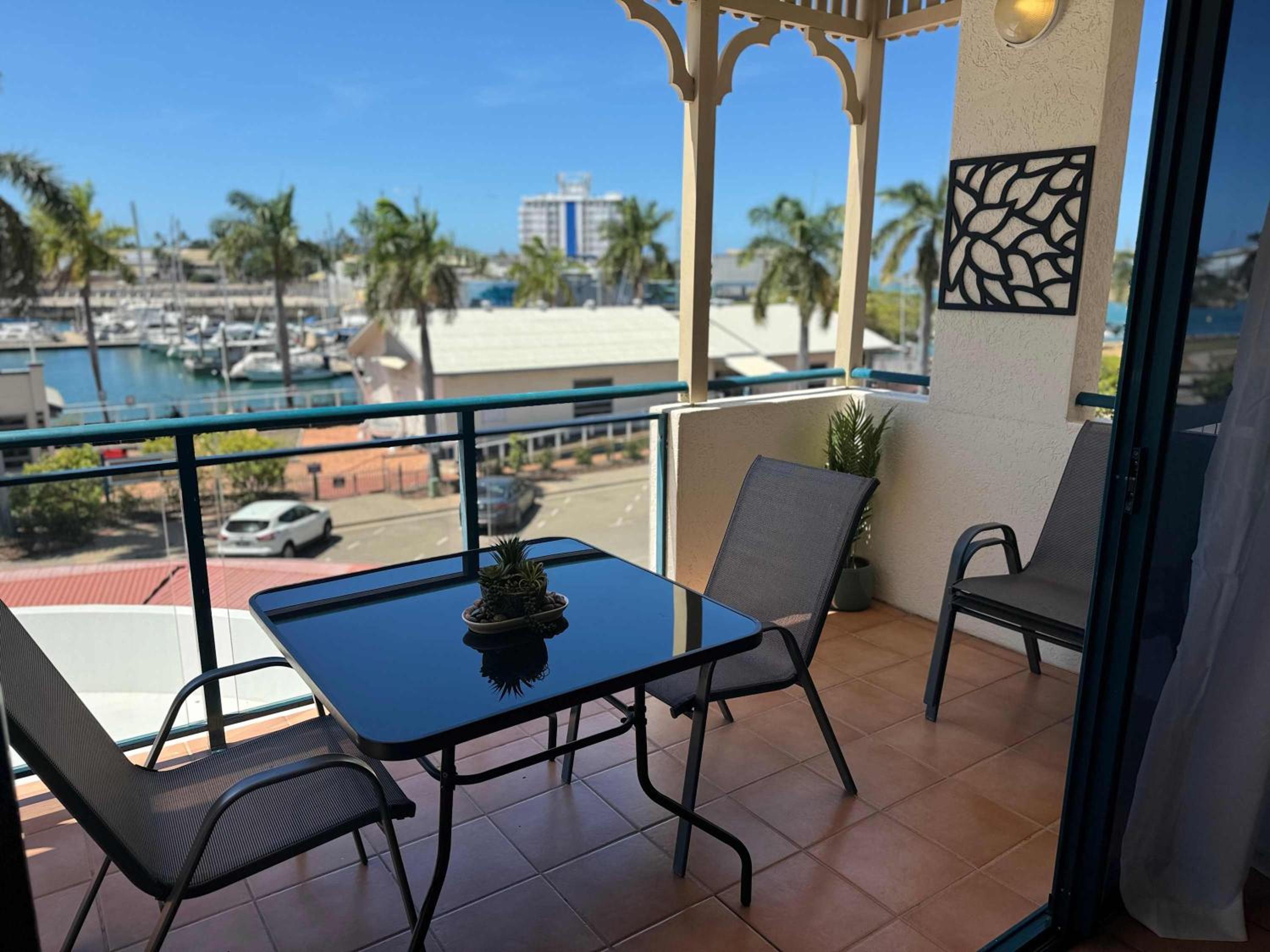 Marina View 1 BR 1BA Apartment Townsville