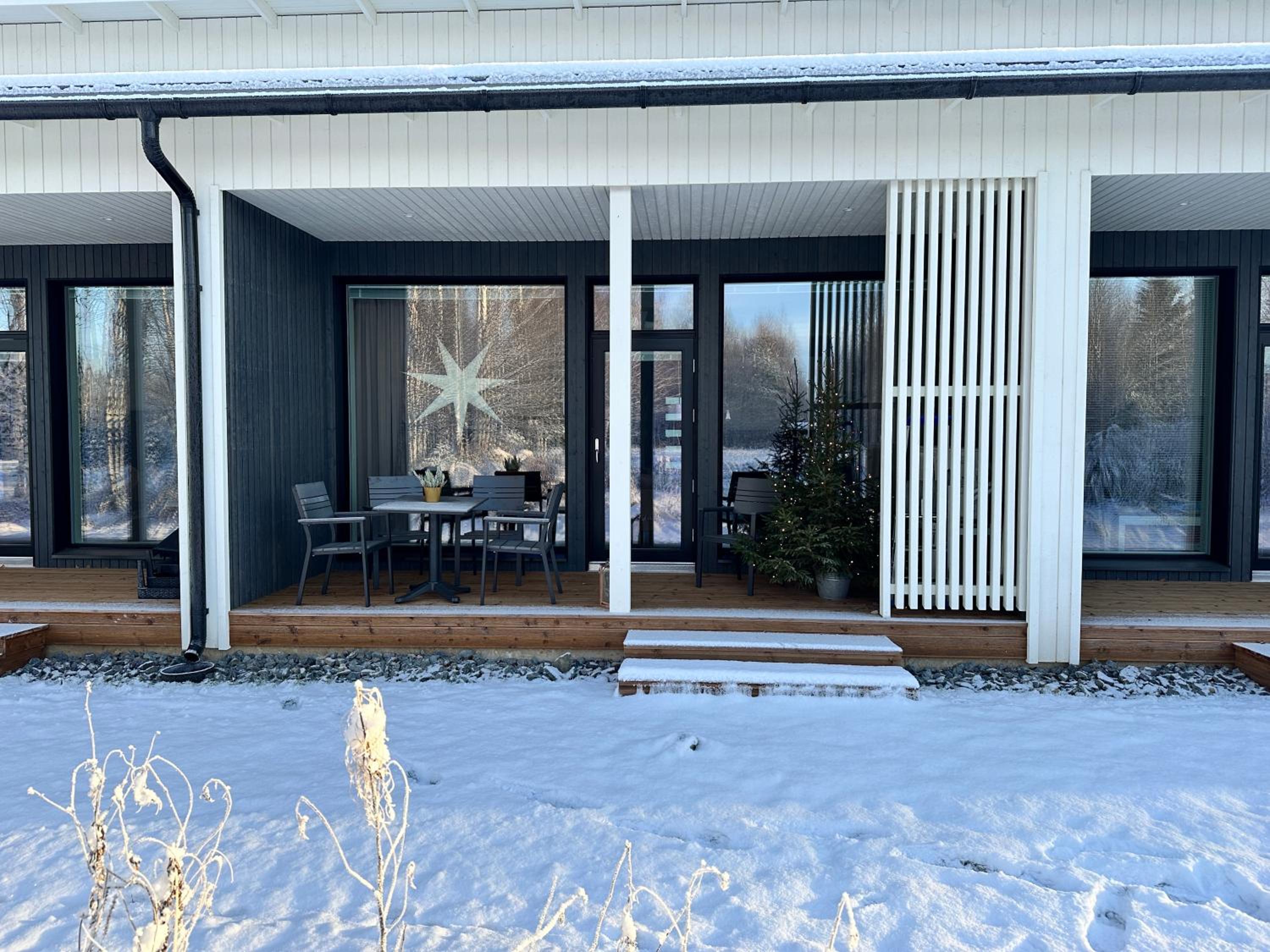 NEW 2 BR apartment close to Arctic Circle view 5