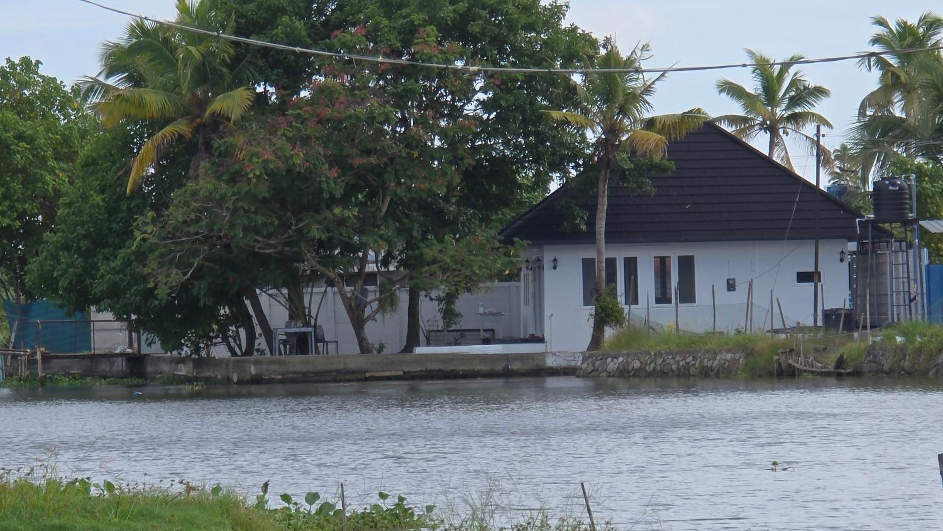 Pradeep's Backwater Villa