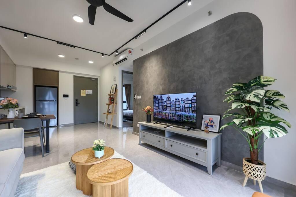 Agile Bukit Bintang 5 Star Suites 2BR TRX Pavilion