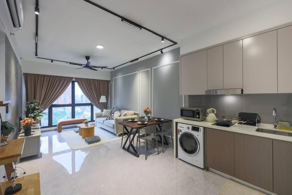 Agile Bukit Bintang 5 Star Suites 2BR TRX Pavilion