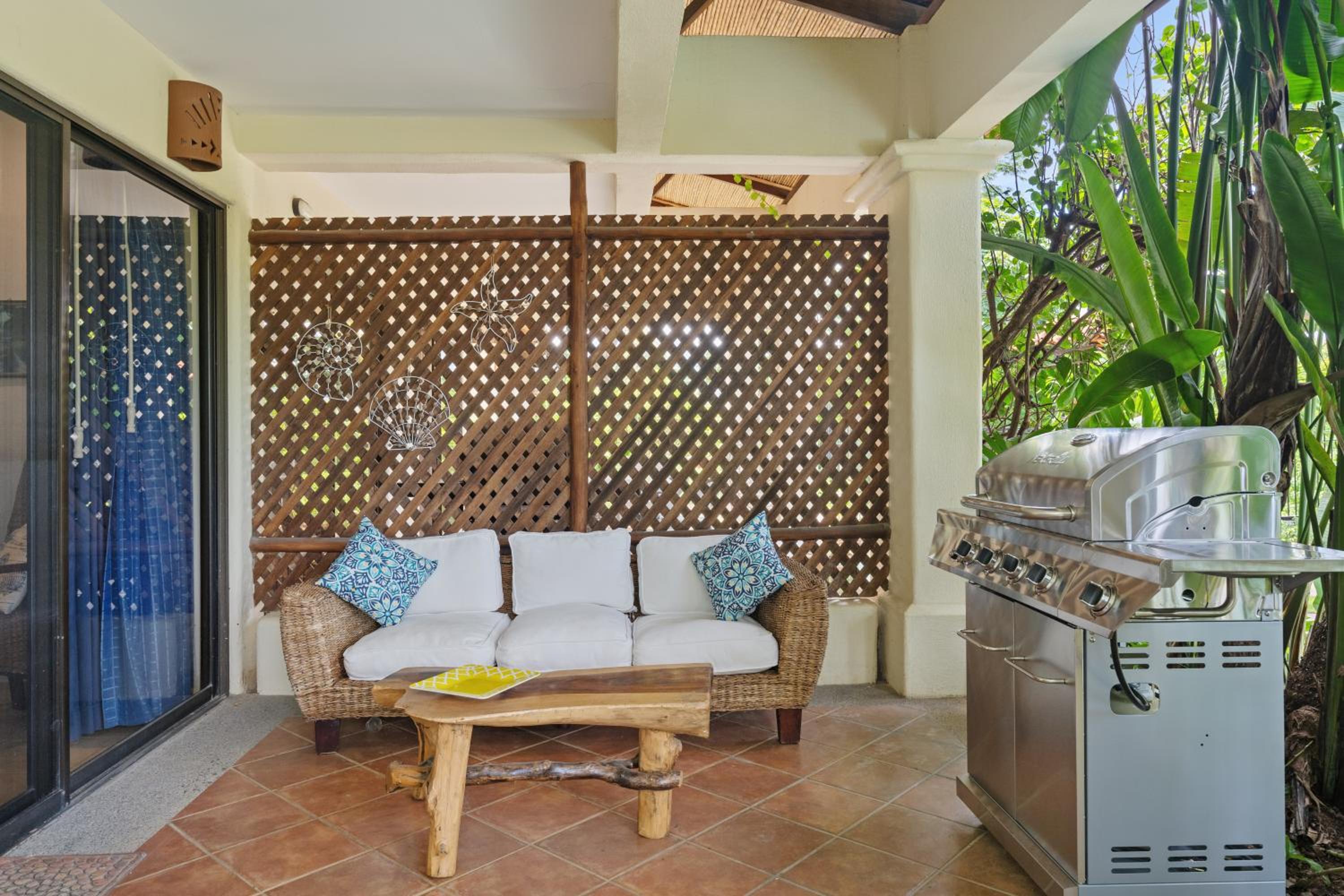 Sunshine Escape with a Rooftop Patio