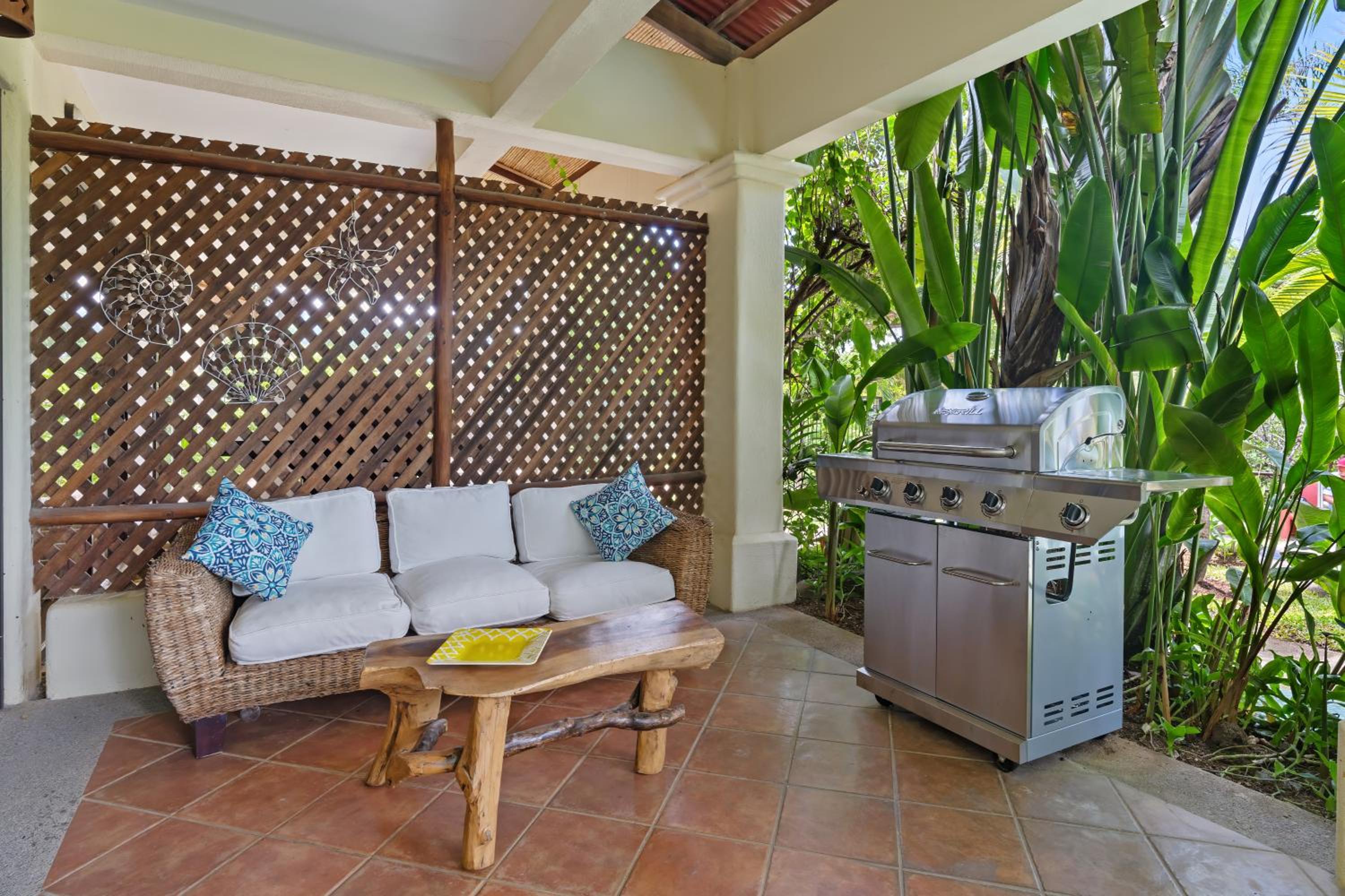 Sunshine Escape with a Rooftop Patio