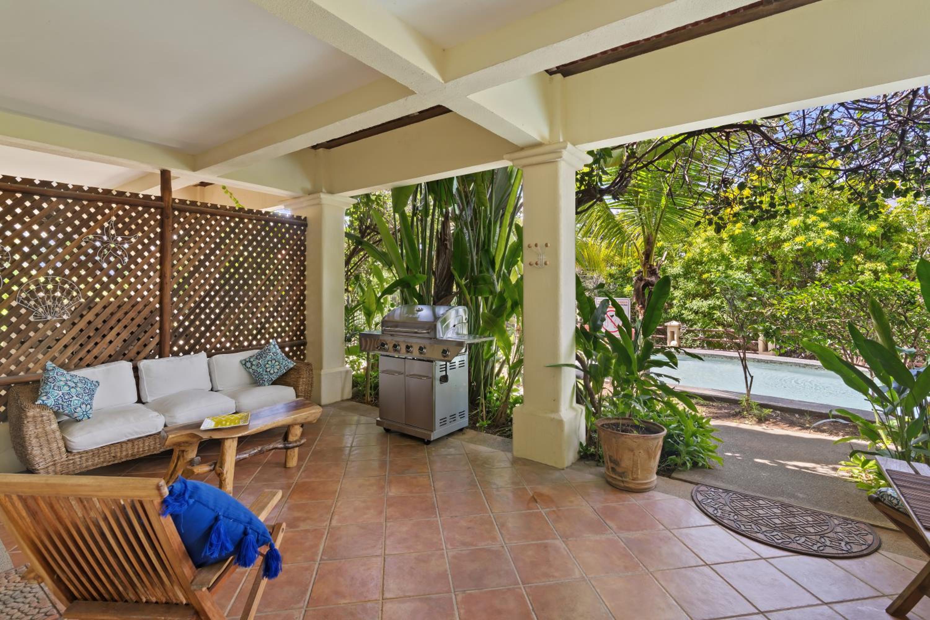 Sunshine Escape with a Rooftop Patio