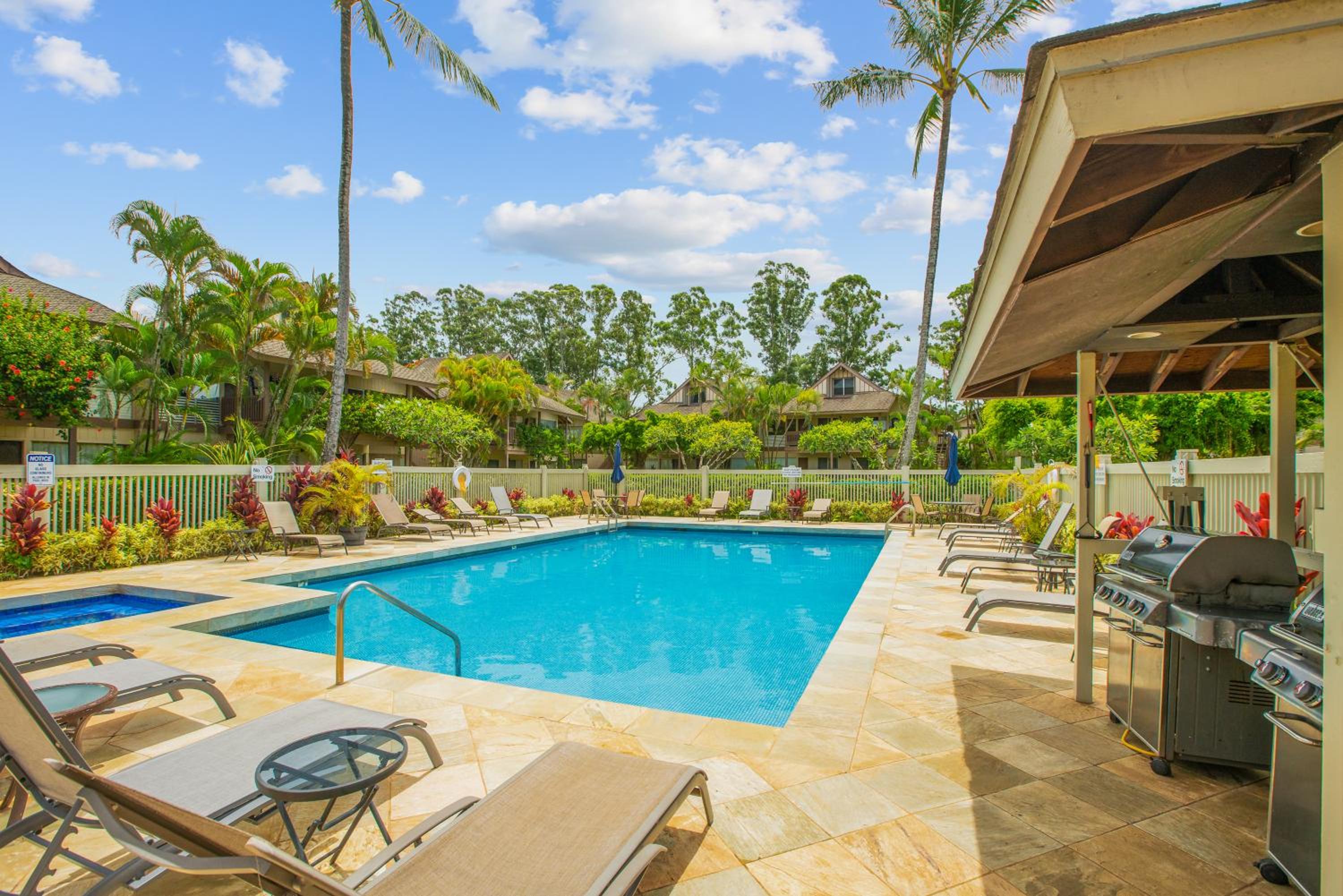 Beautiful Airy 1 Br Condo with Loft Golf Course View Pool Hot tub 209A view 5