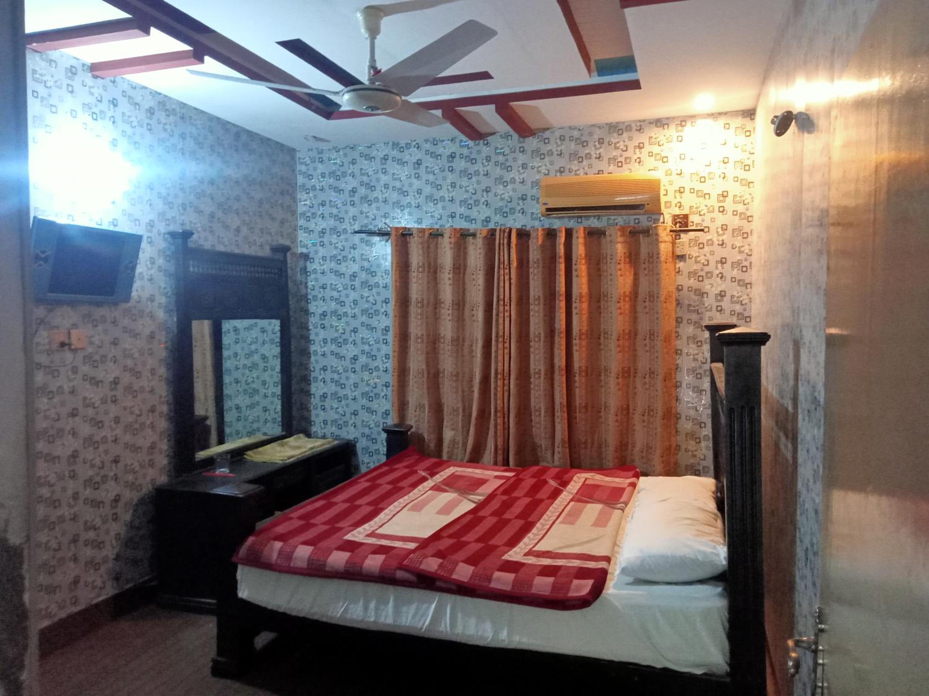 New White Rose Guest House