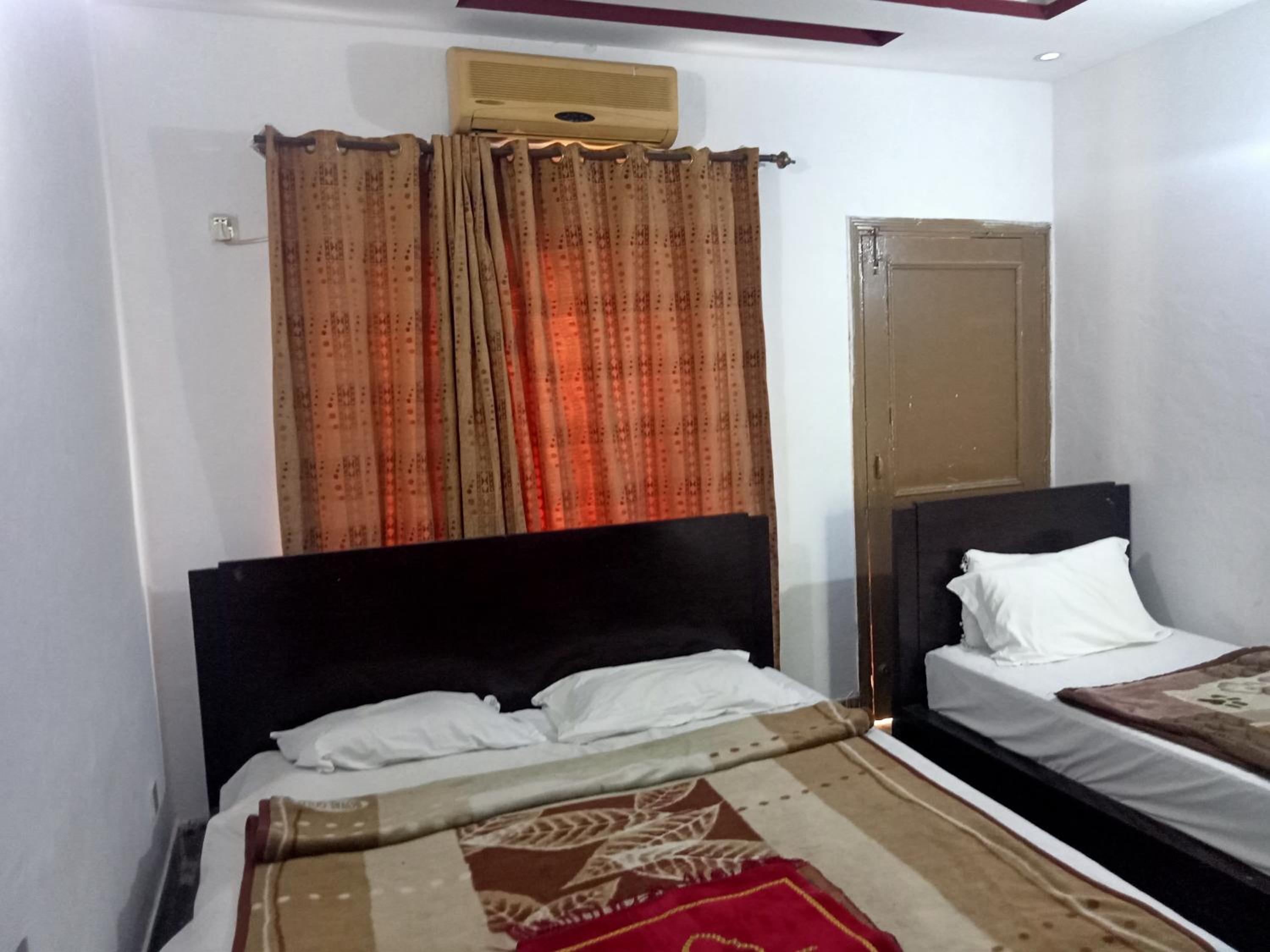New White Rose Guest House