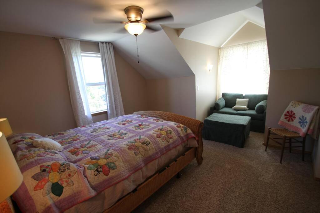 Five Bedroom Colonial Style Home view 4