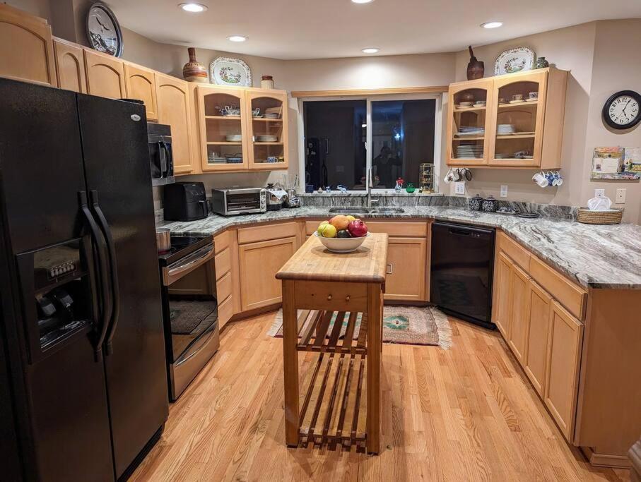 Five Bedroom Colonial Style Home view 5