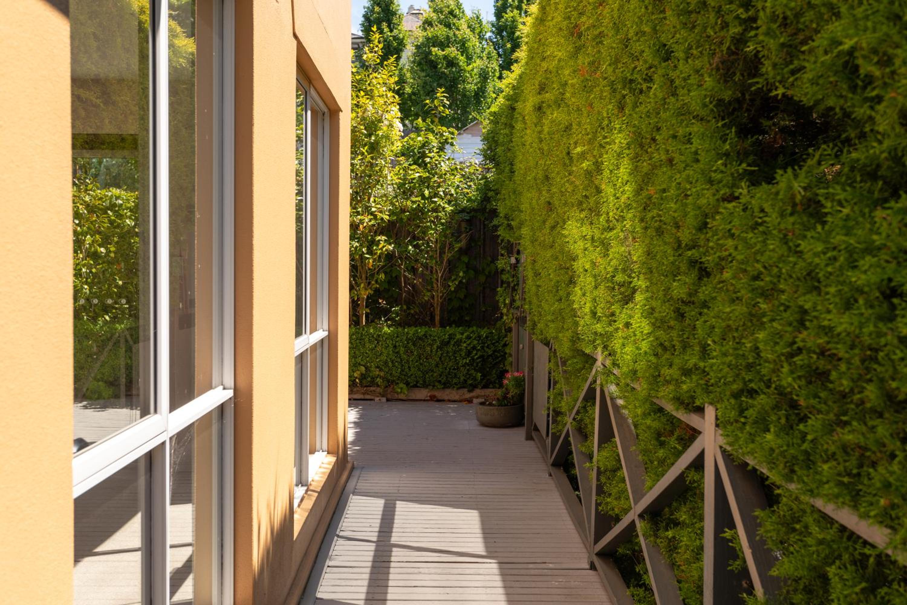 Tokenburg Townhouse