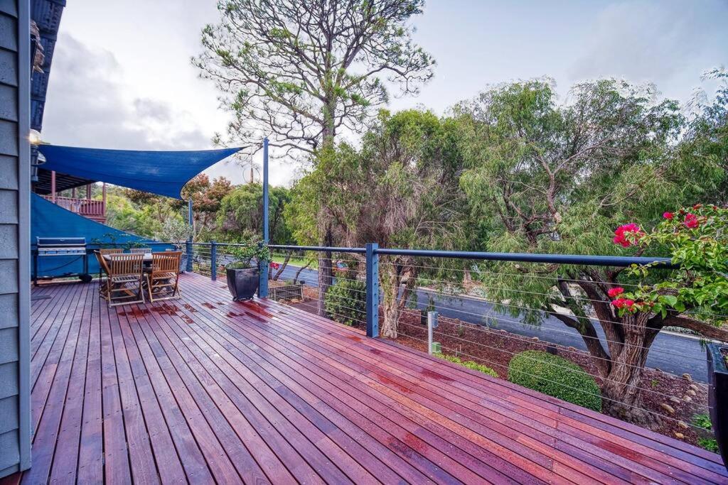 Paradiso Pet-Friendly Beachside Bliss