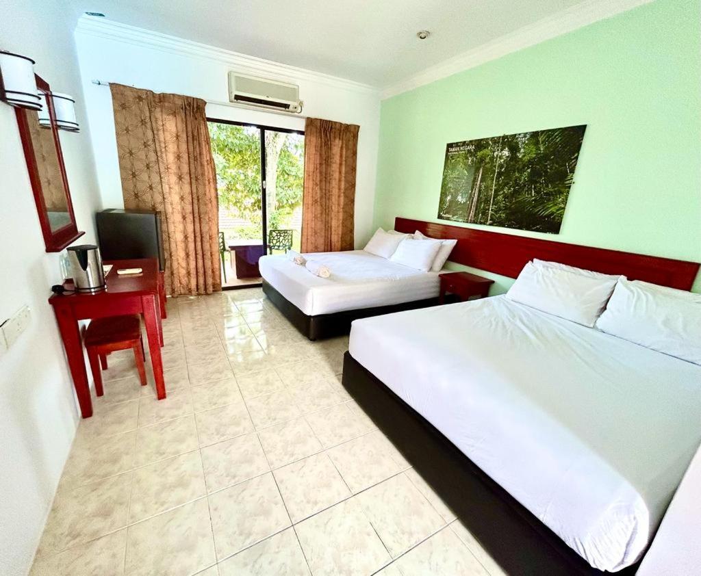 Xcape Resort Taman Negara view 3