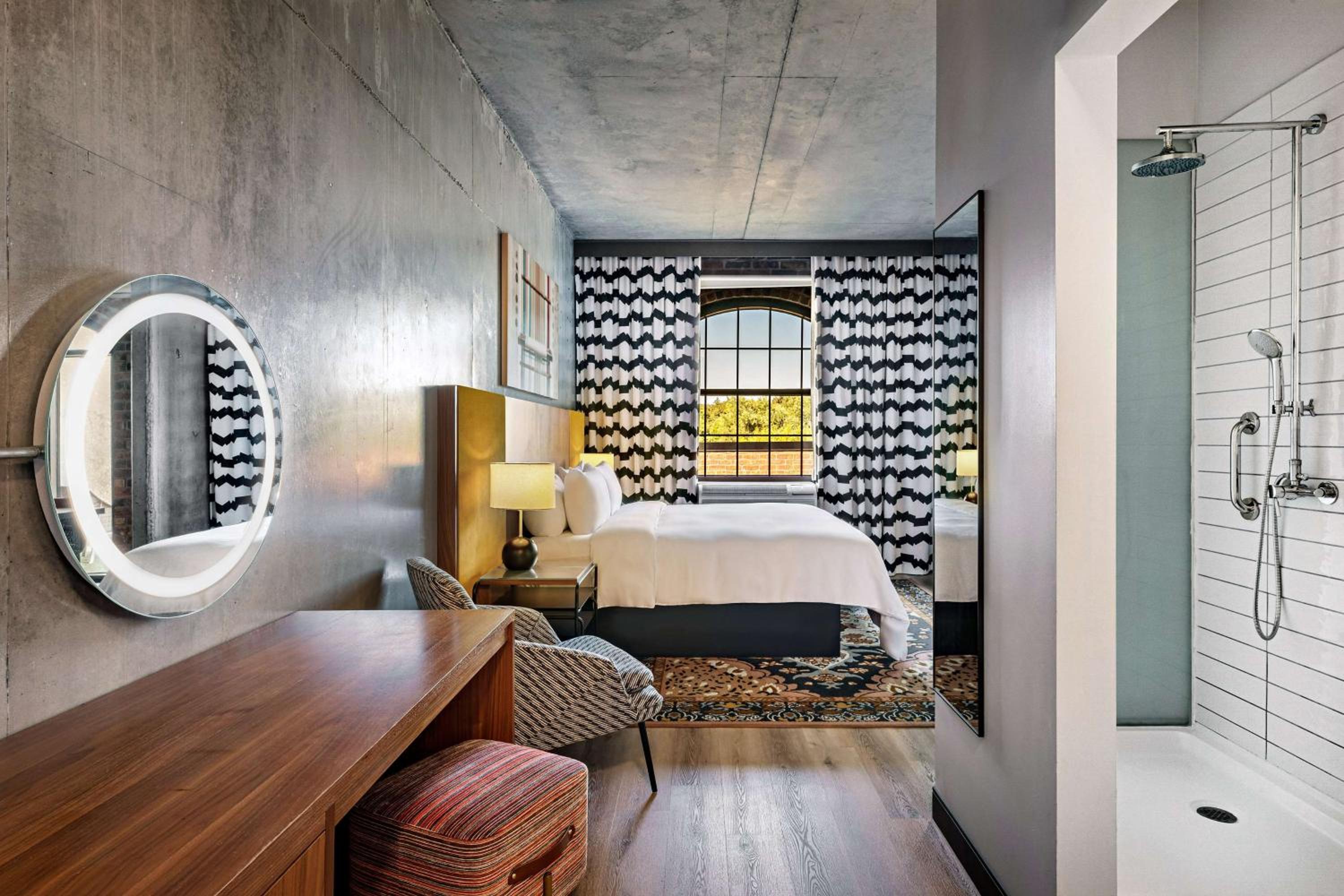 The LOOM Hotel, Tapestry Collection by Hilton