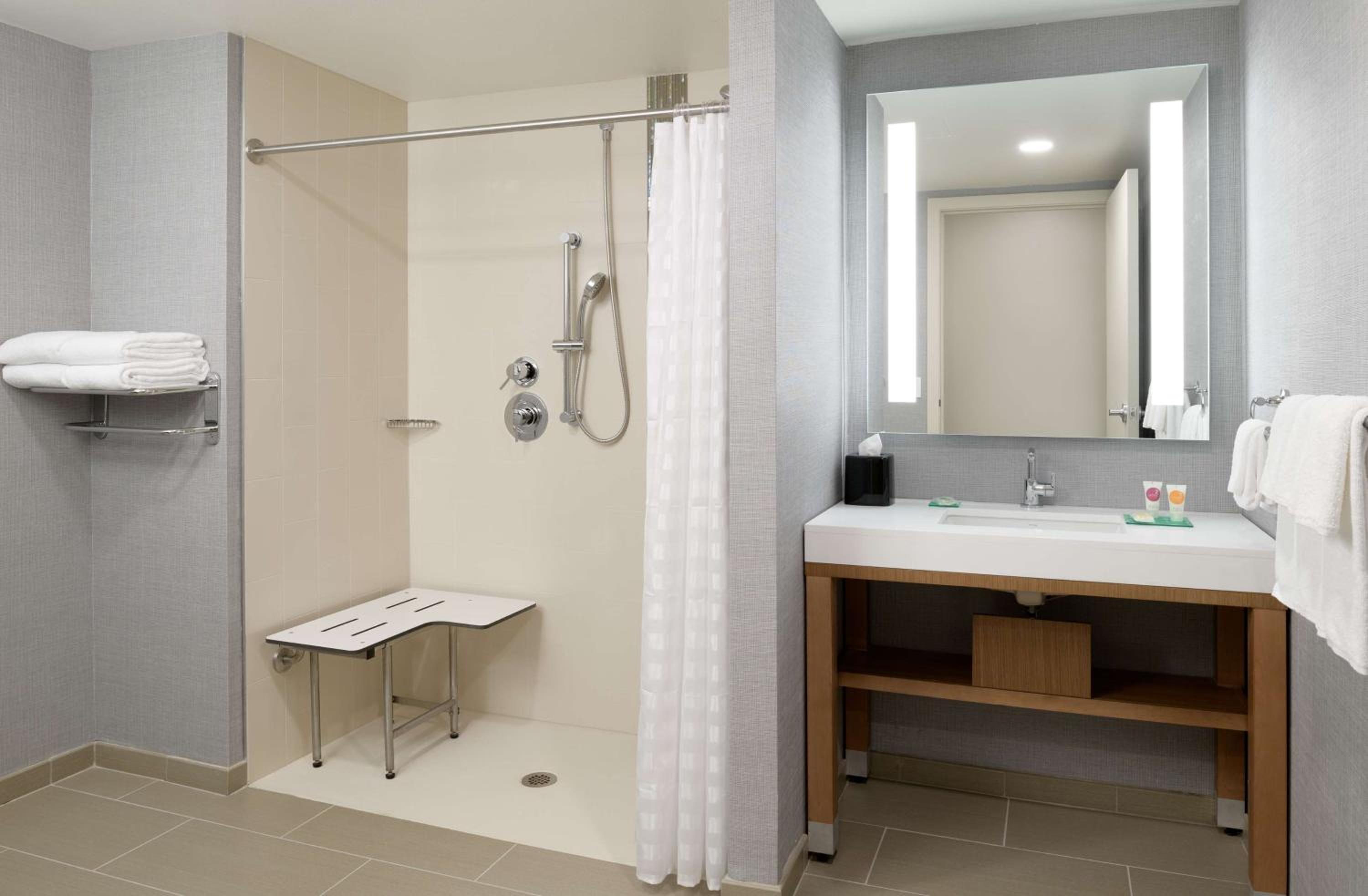 Hyatt Place Pasadena - Property Image 10