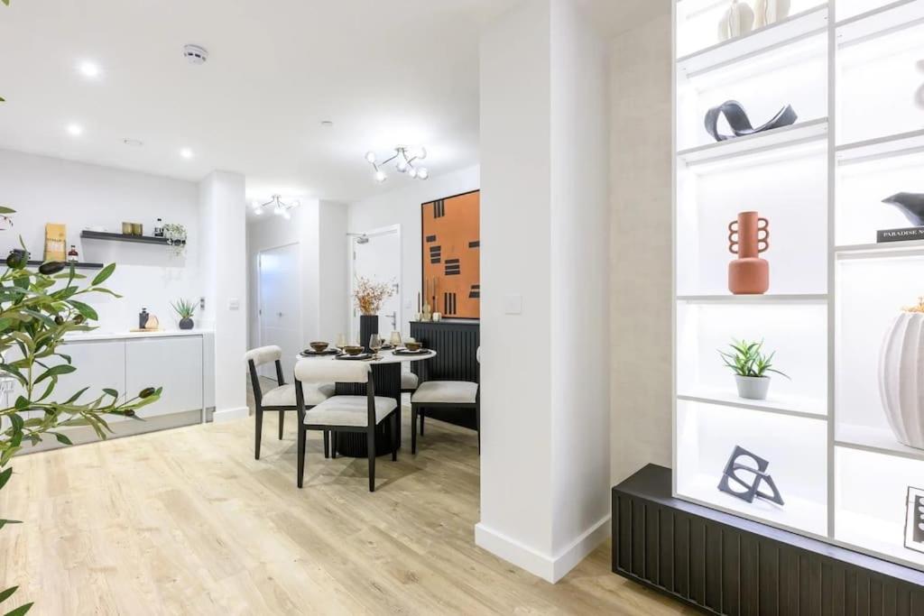 LUX 3BDR Riverside Duplex Mansionette By LCY & ExCeL I 20mins to Central London