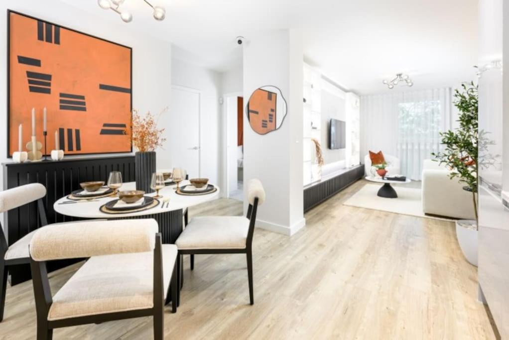 LUX 3BDR Riverside Duplex Mansionette By LCY & ExCeL I 20mins to Central London