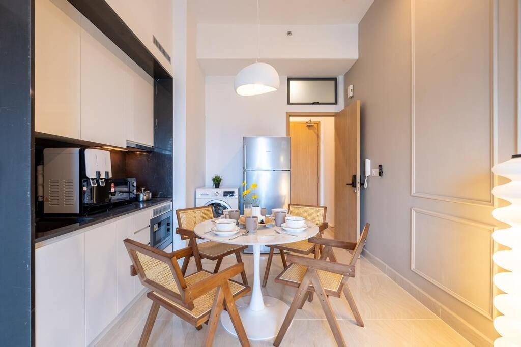 Dual-Key Apartment near Quill Mall 5min to KLCC