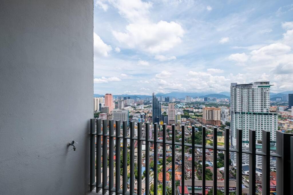 Dual-Key Apartment near Quill Mall 5min to KLCC