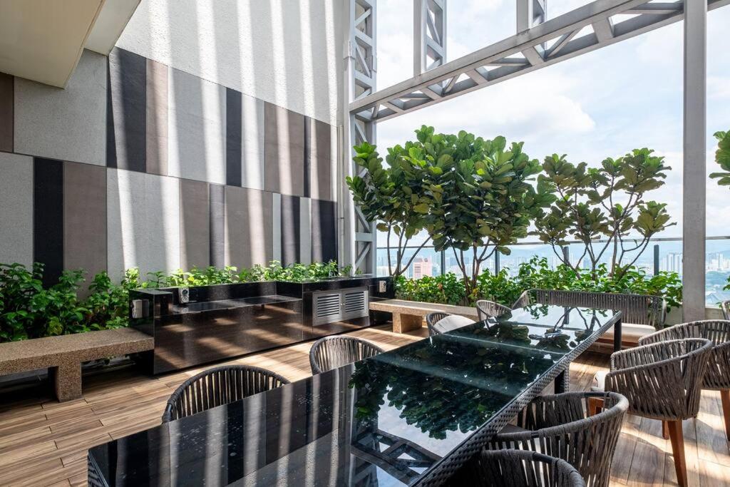 Dual-Key Apartment near Quill Mall 5min to KLCC
