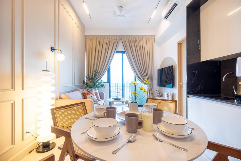Dual-Key Apartment near Quill Mall 5min to KLCC
