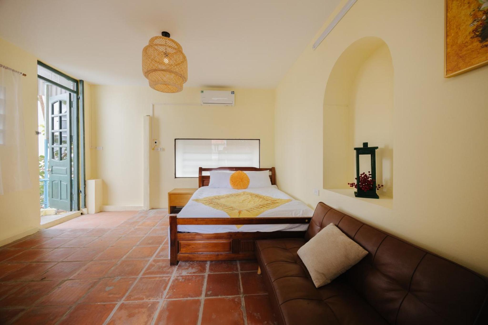 Homestay and Eggcoffee Central Hanoi Old Quarter