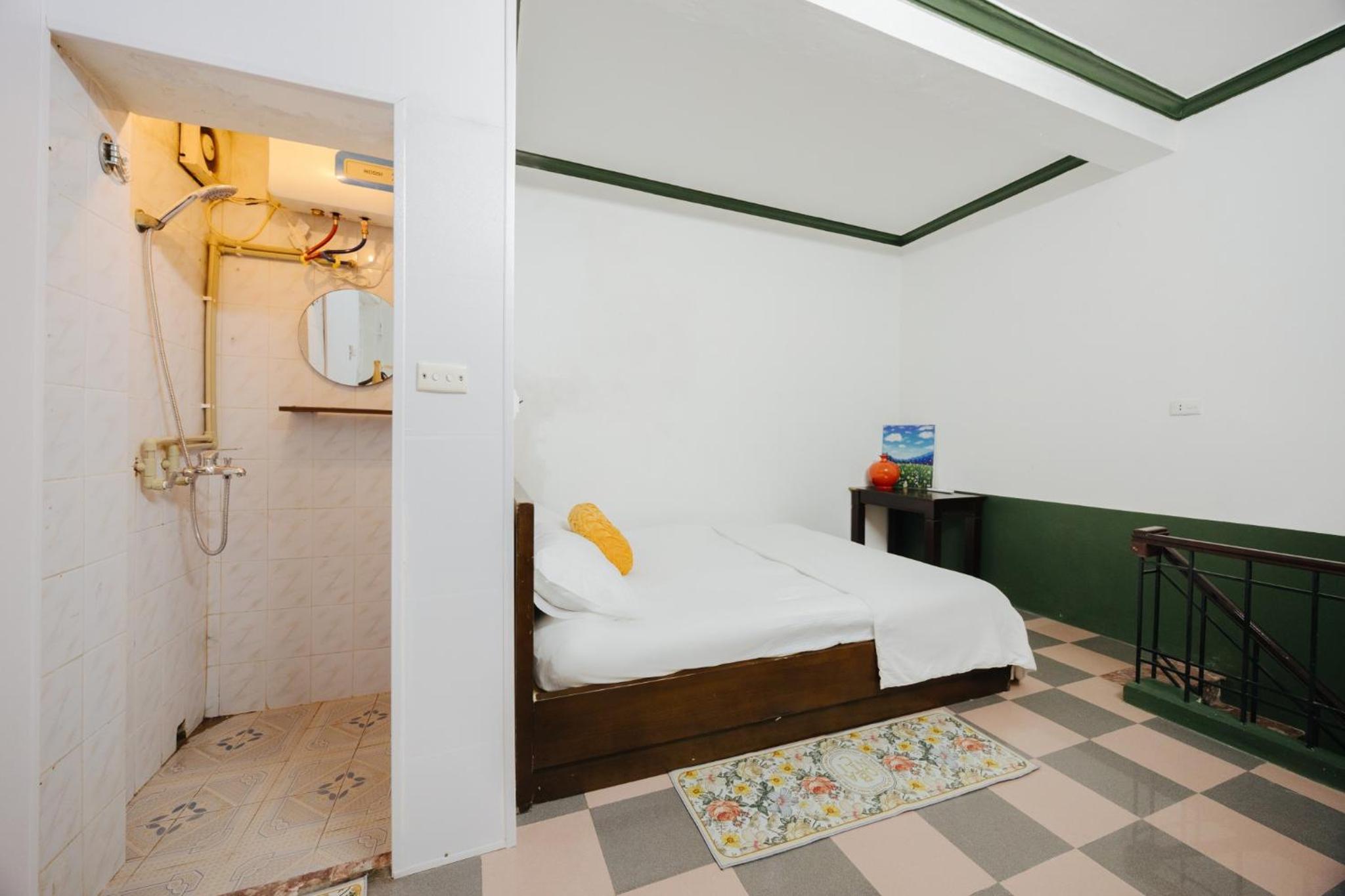 Homestay and Eggcoffee Central Hanoi Old Quarter