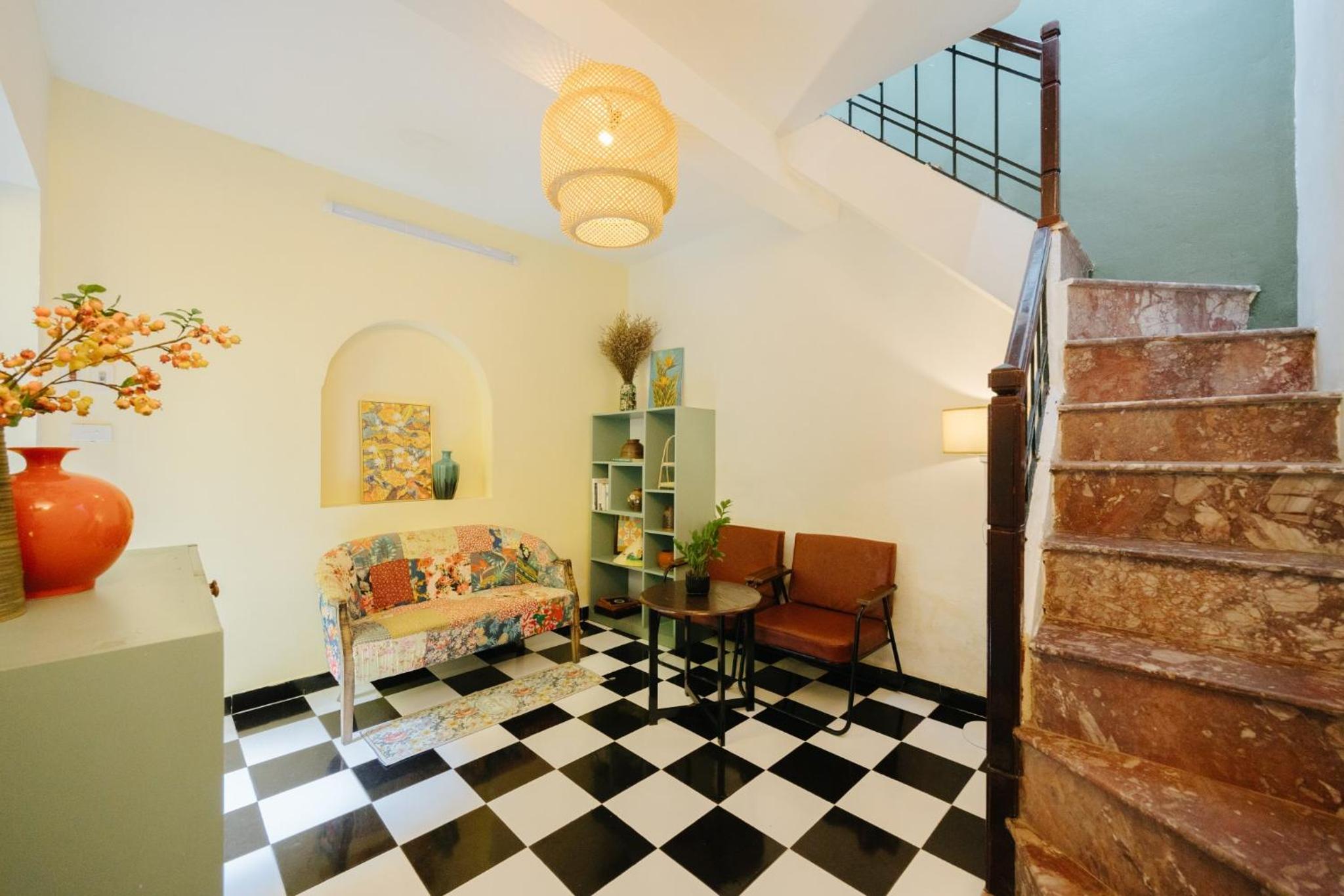 Homestay and Eggcoffee Central Hanoi Old Quarter