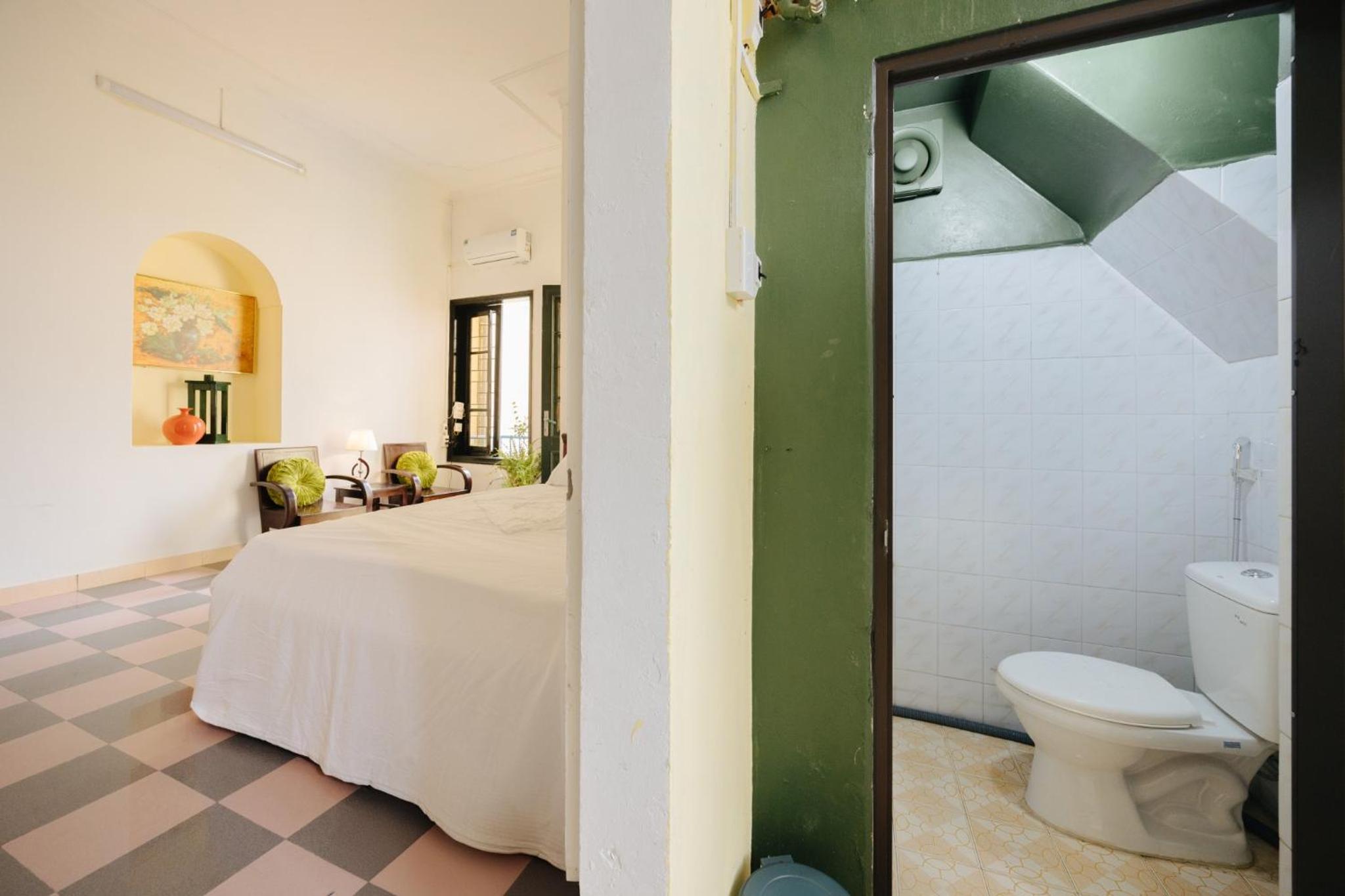 Homestay and Eggcoffee Central Hanoi Old Quarter