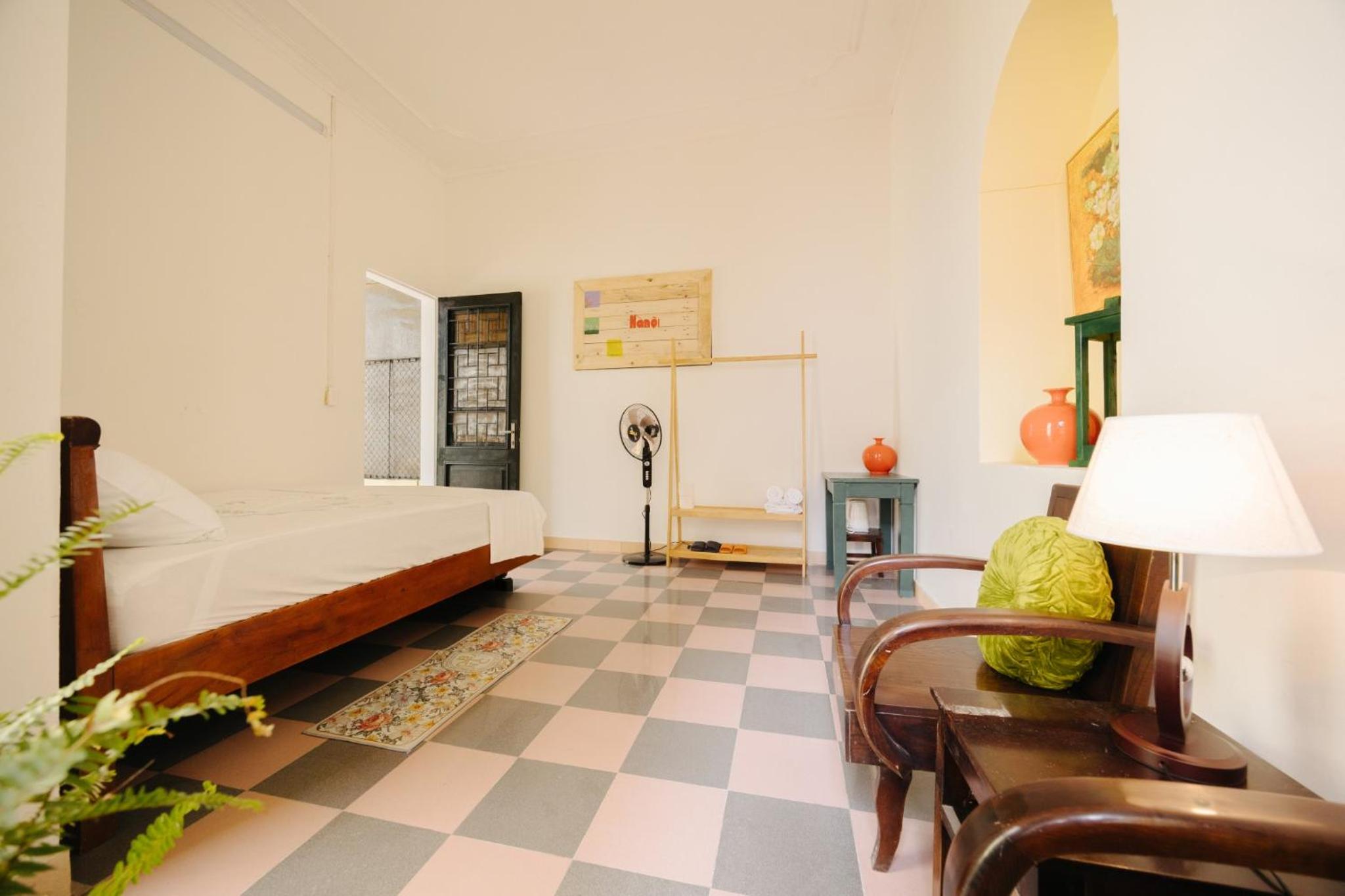 Homestay and Eggcoffee Central Hanoi Old Quarter