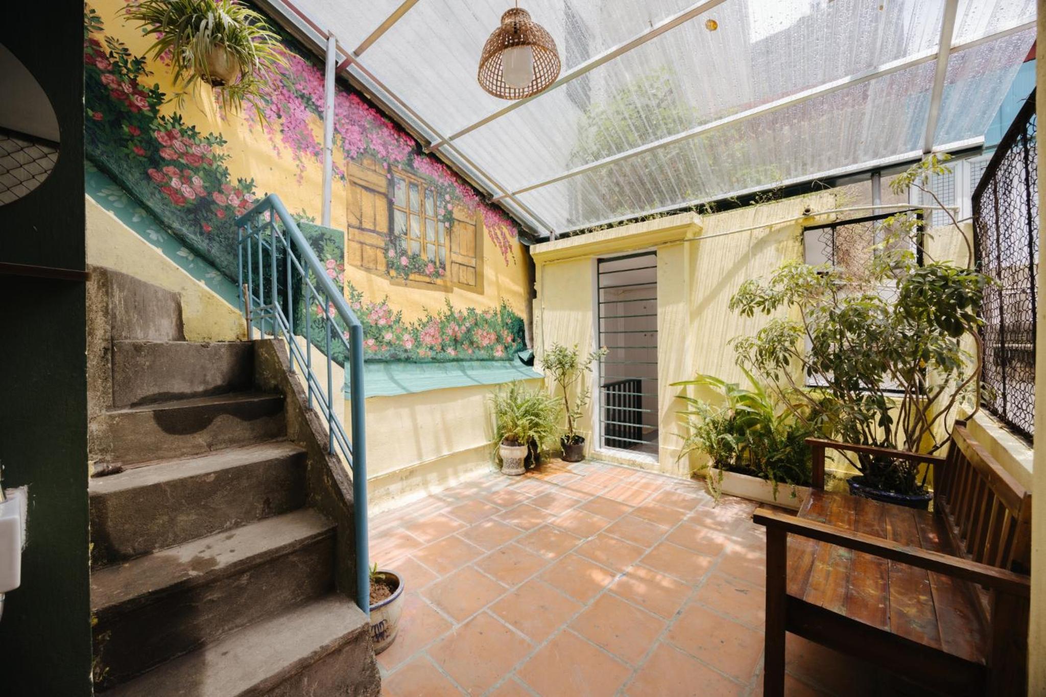 Homestay and Eggcoffee Central Hanoi Old Quarter