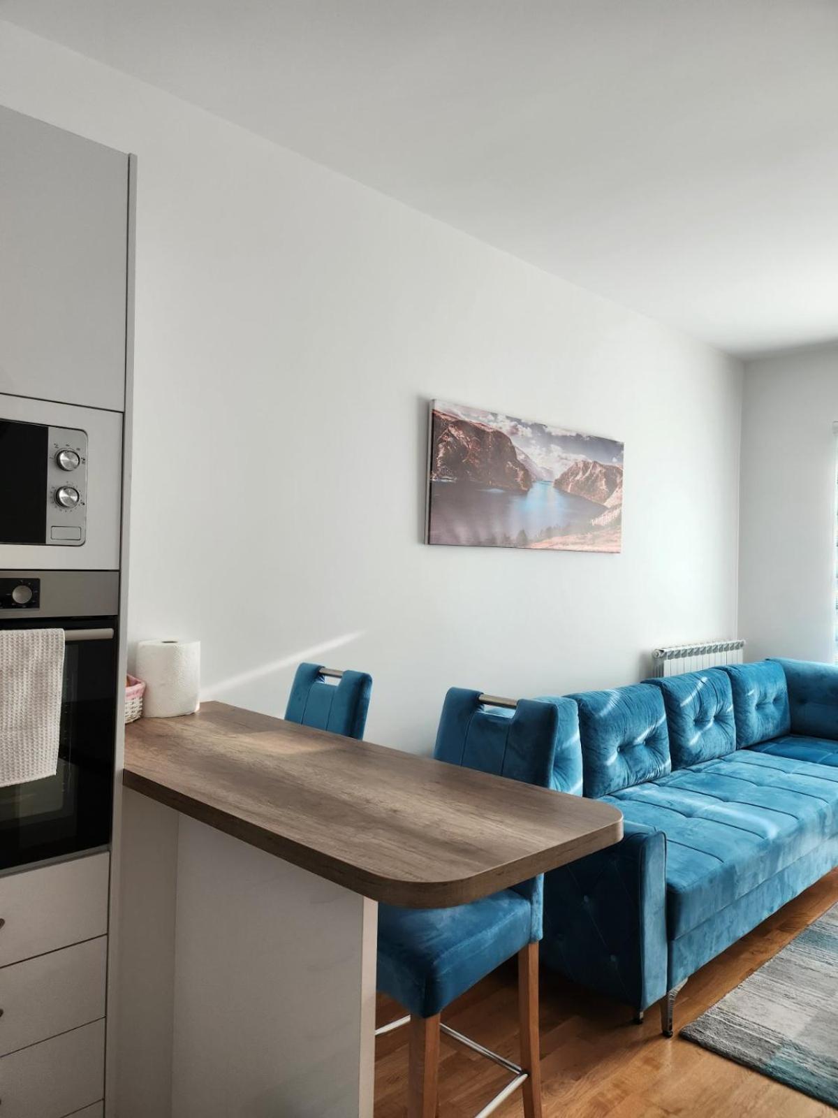 Luxury Blue Apartment Bulevar