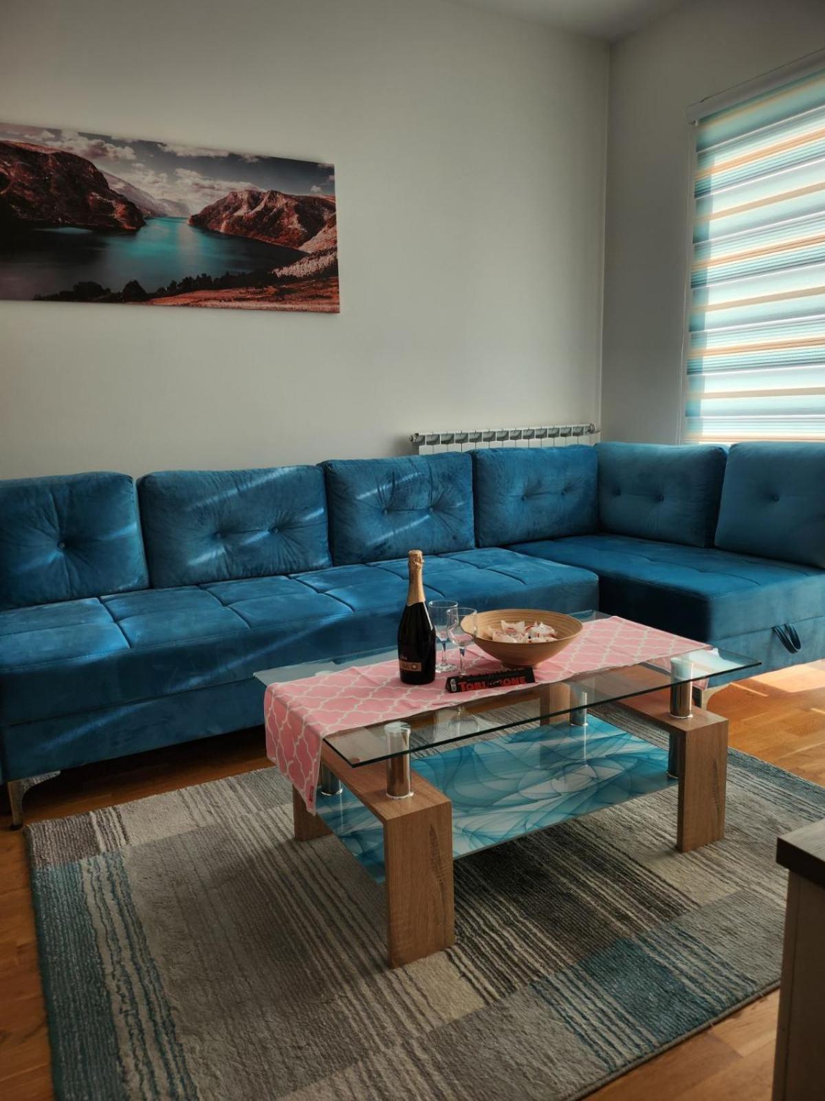 Luxury Blue Apartment Bulevar