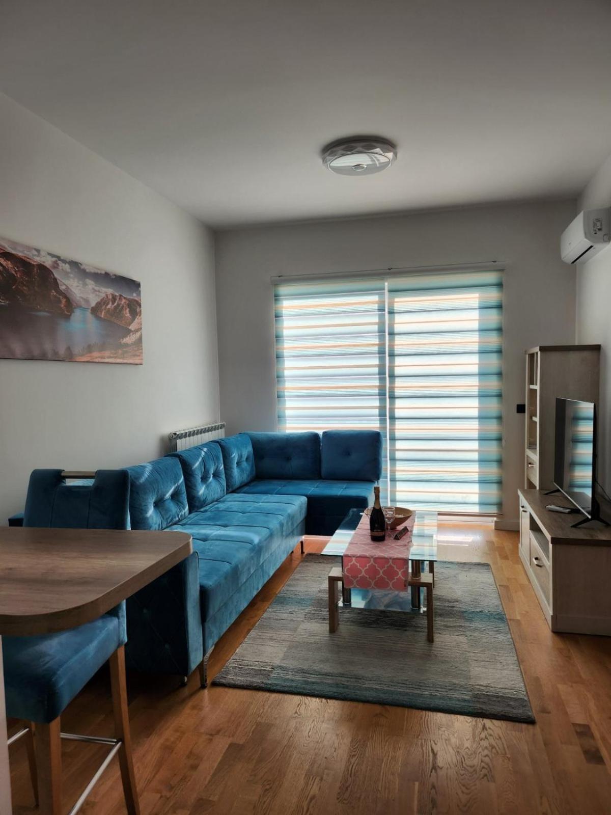 Luxury Blue Apartment Bulevar