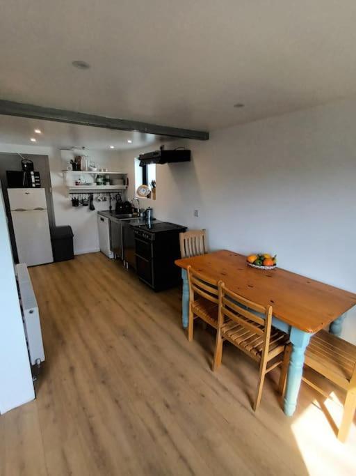Glandore 2 bedroom house view 5