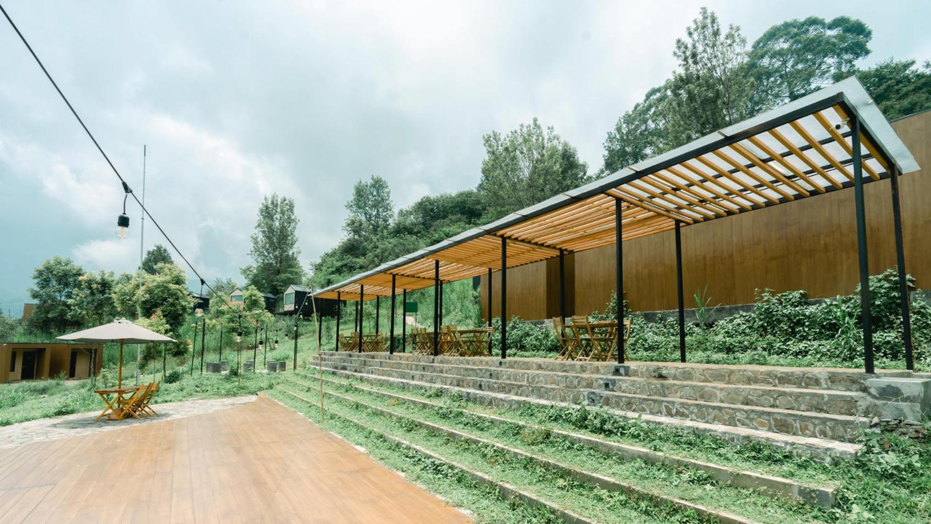 Bobocabin Gunung Mas 14
